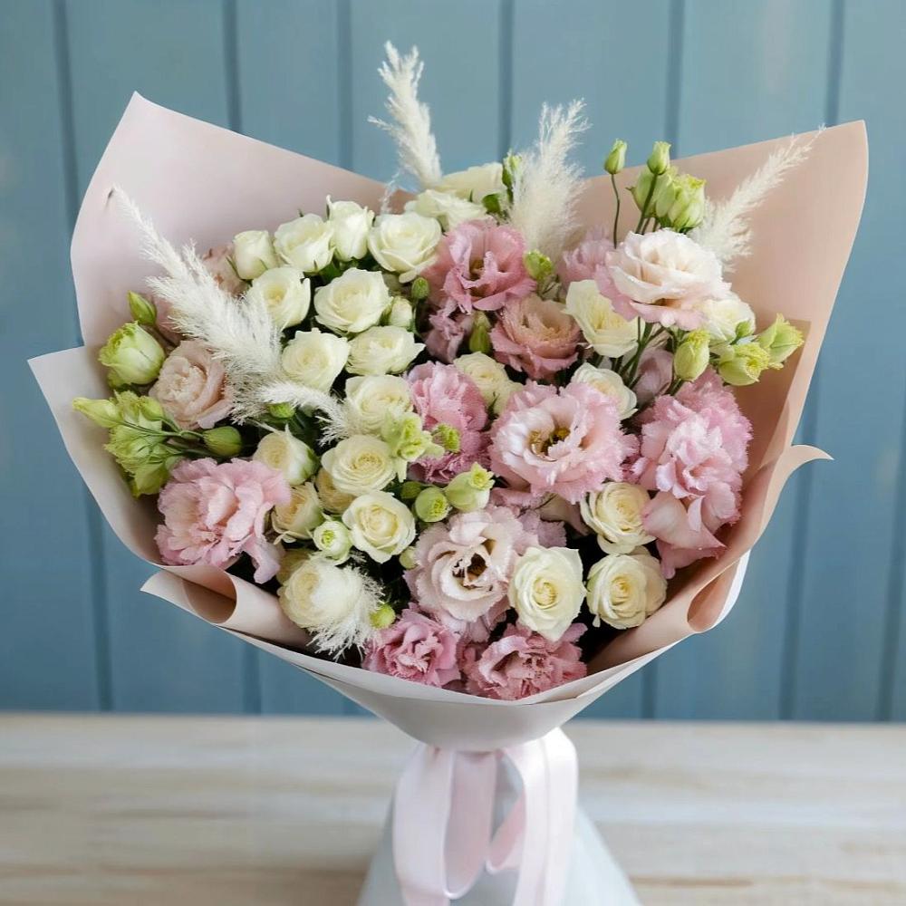 Букет цветов из: Альстромерии и Розы в Хомутово Иркутская область