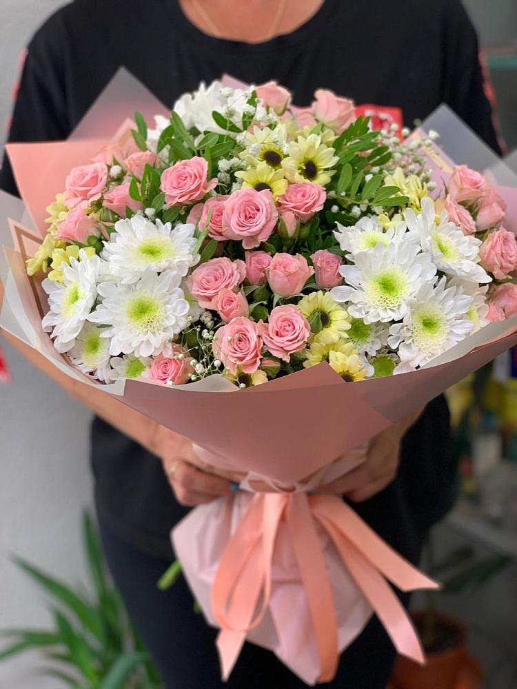 Букет цветов из: Розы и Хризантемы в Хомутово Иркутская область