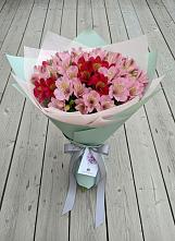 Букет цветов из:  Альстромерии в Хомутово Иркутская область