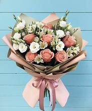 Букет цветов из:  Розы, Альстромерии и Лизиантусы в Хомутово Иркутская область