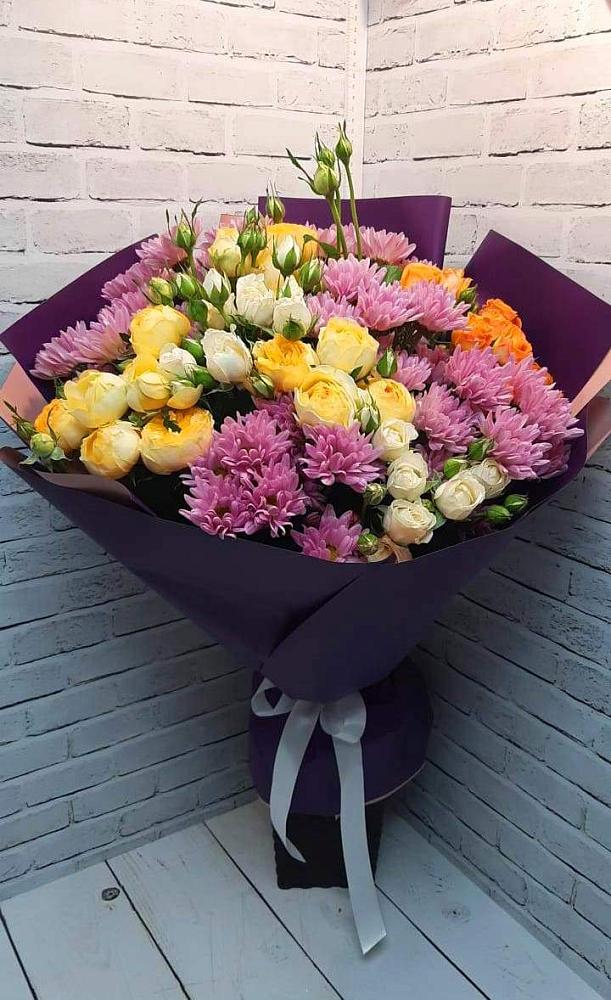 Букет цветов из: Хризантемы и Розы в Хомутово Иркутская область