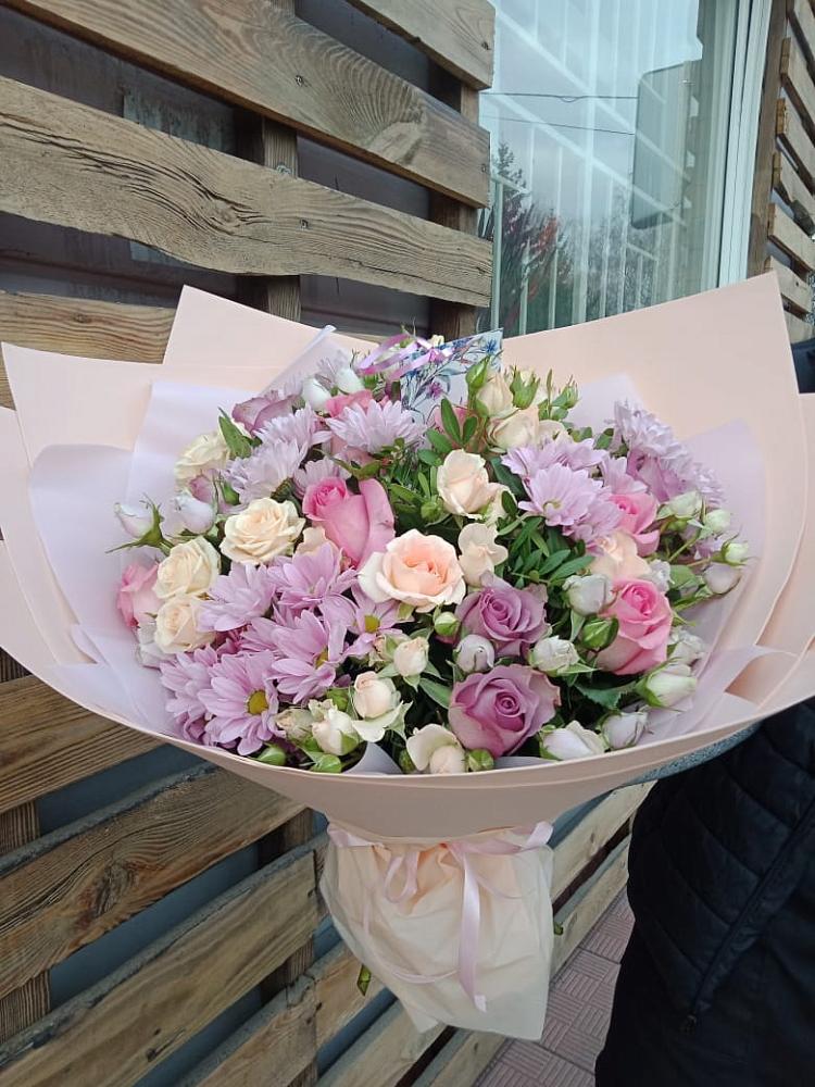 Букет цветов из: Розы и Хризантемы в Хомутово Иркутская область