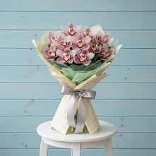 Букет цветов из:  Орхидеи и Розы в Хомутово Иркутская область