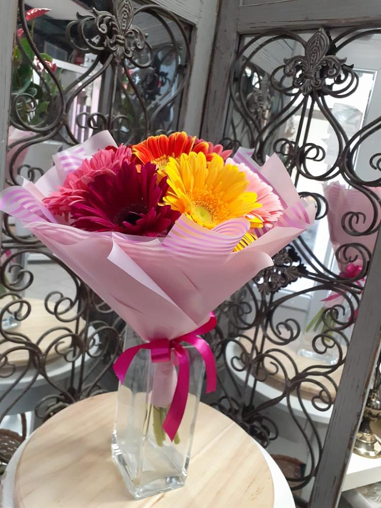 Букет цветов из: Герберы в Хомутово Иркутская область