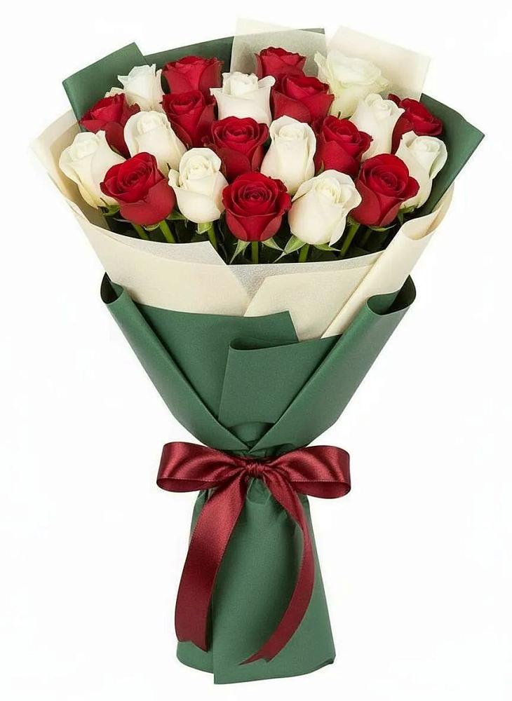Букет Микс из красных и белых роз в Хомутово Иркутская область