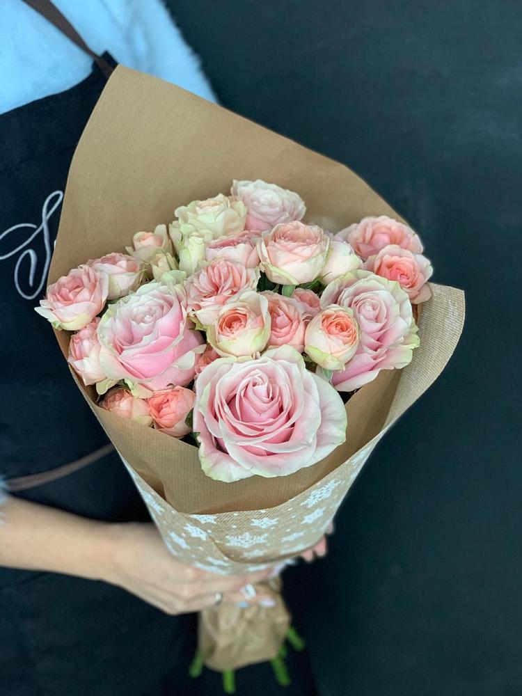 Букет цветов из: Хризантемы и Розы в Хомутово Иркутская область