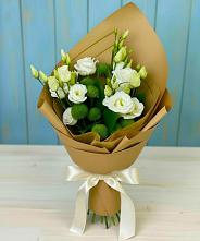 Букет цветов из:  Хризантемы и Лизиантусы в Хомутово Иркутская область