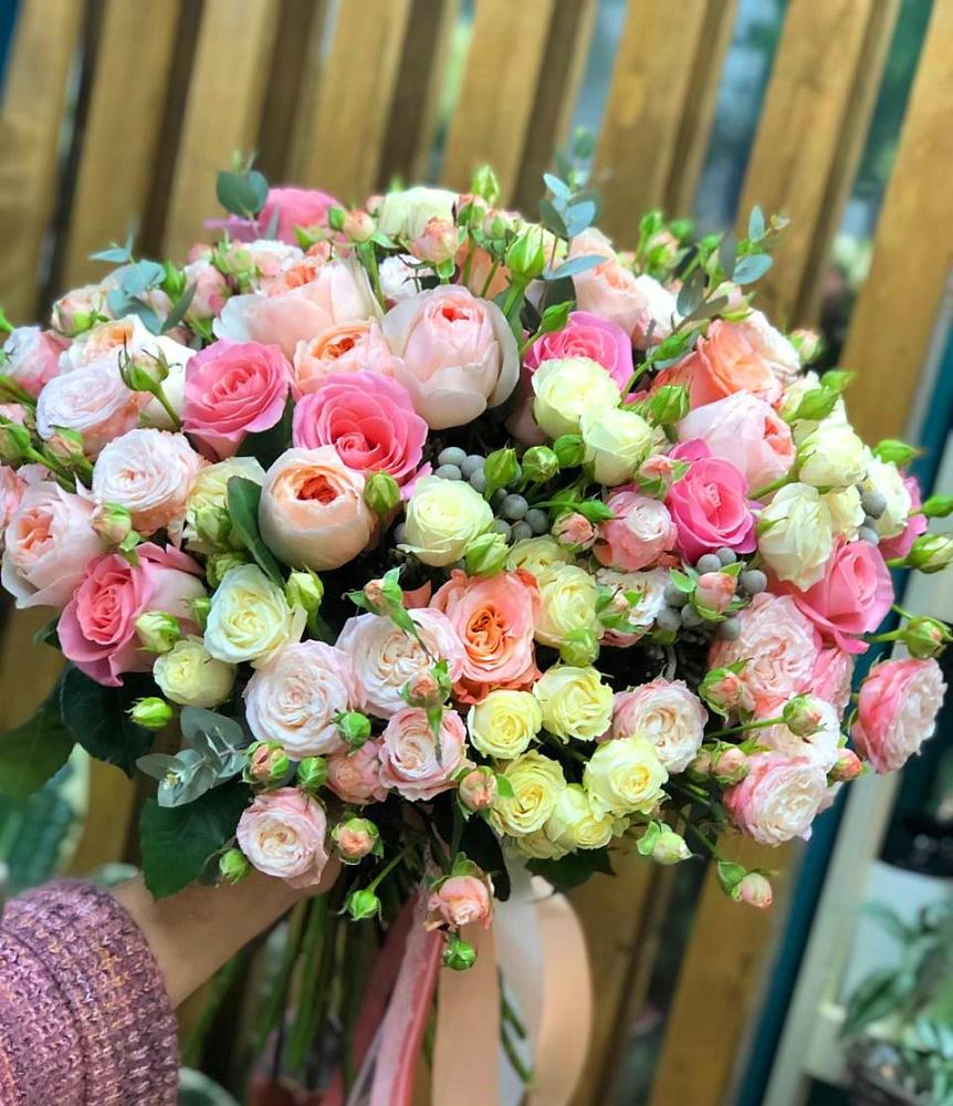 Букет цветов из: Розы в Хомутово Иркутская область