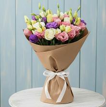 Букет цветов из:  Лизиантусы в Хомутово Иркутская область